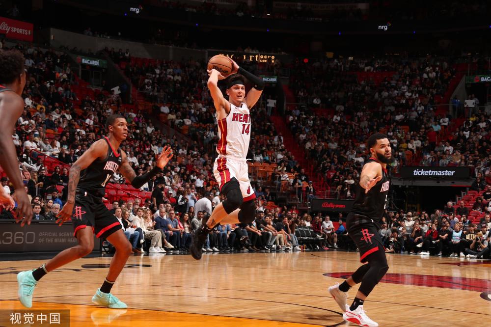 女双中的突 女双中的突