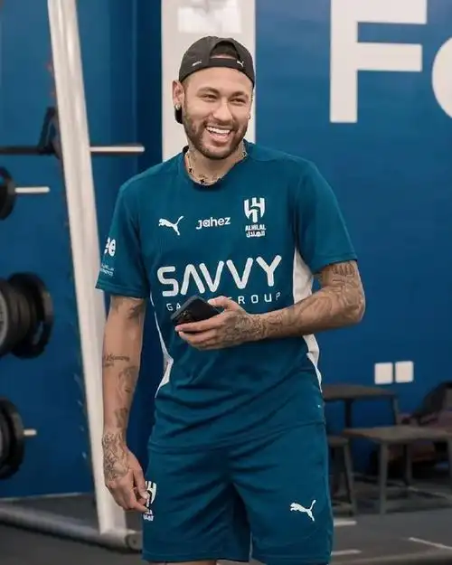 都可能左右 都可能左右