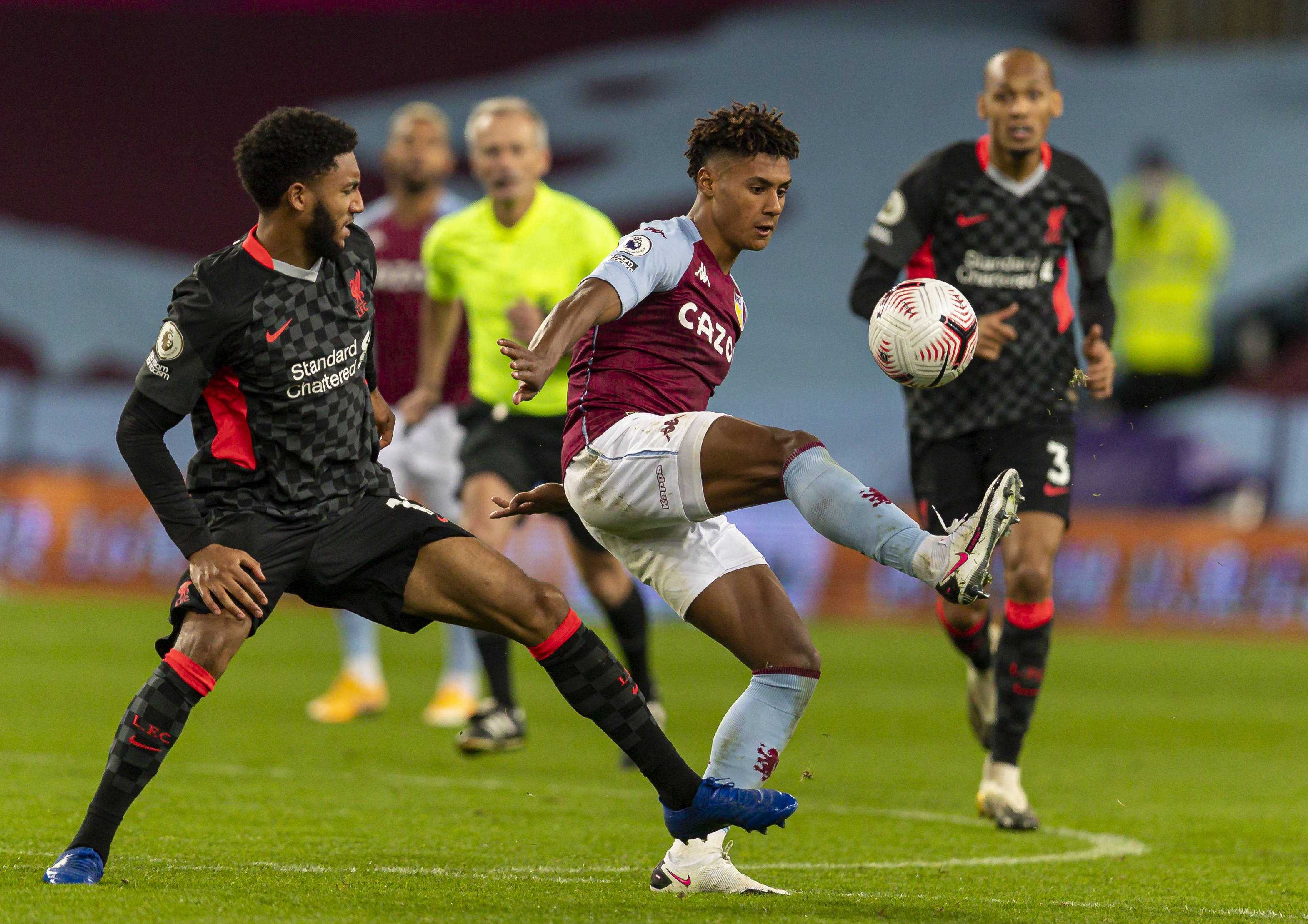 展示了姆巴 展示了姆巴